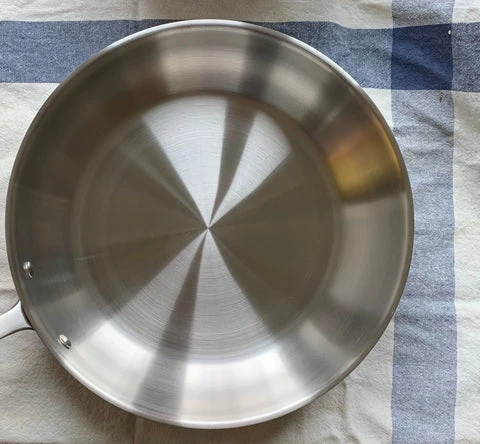 Stainless steel pan