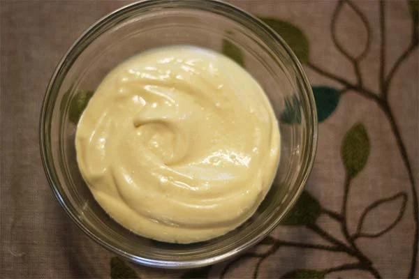 Mayonnaise in bowl