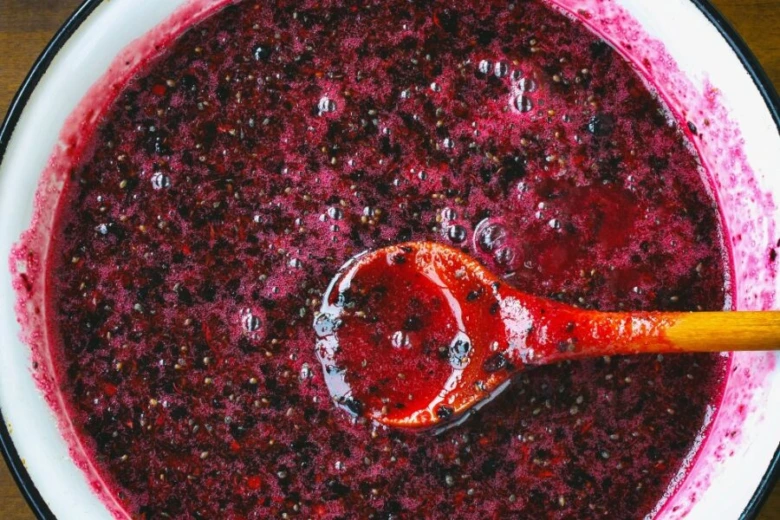 Berry jam with chia seeds